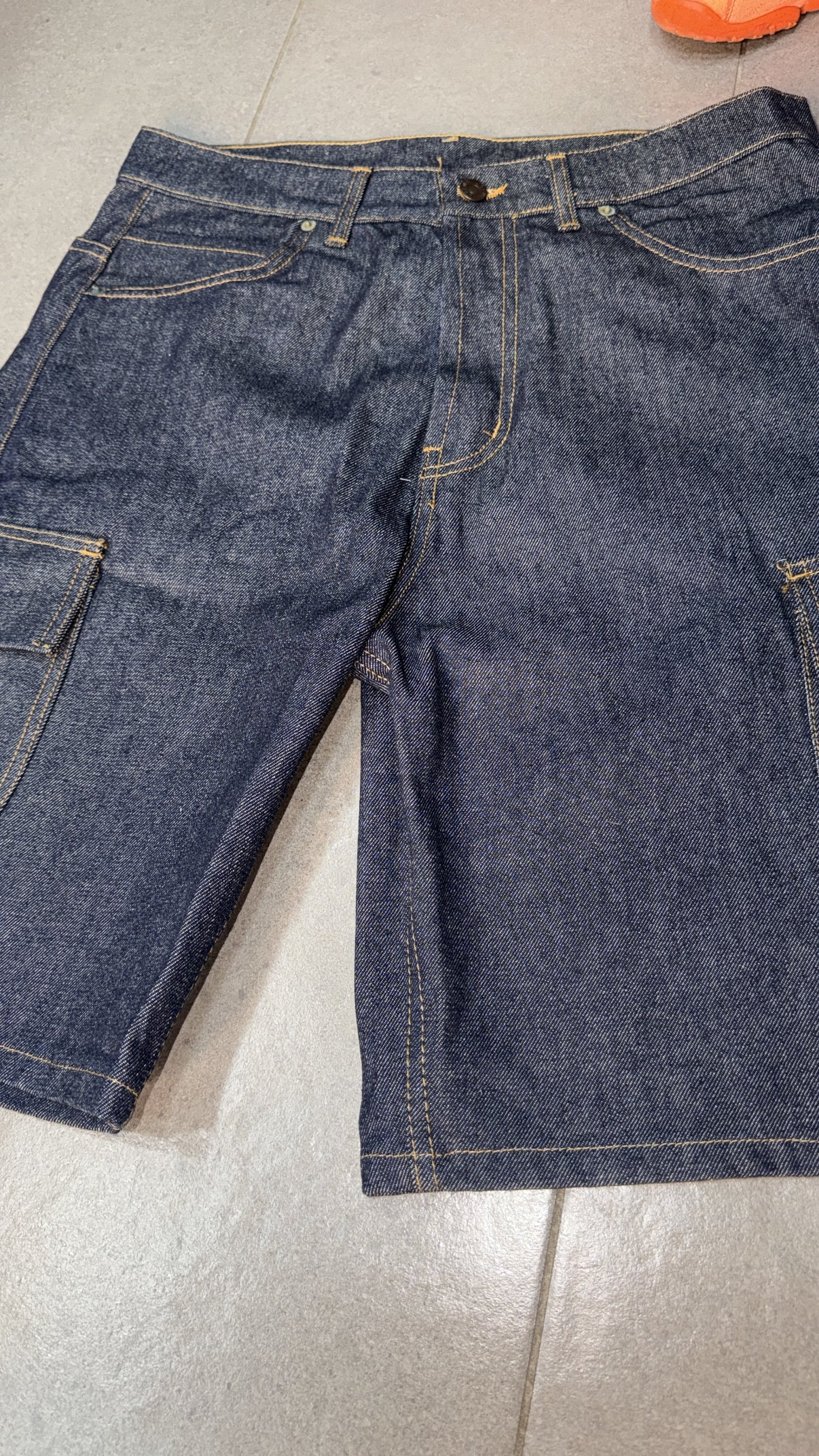 SHORT MULTI.TASCK
