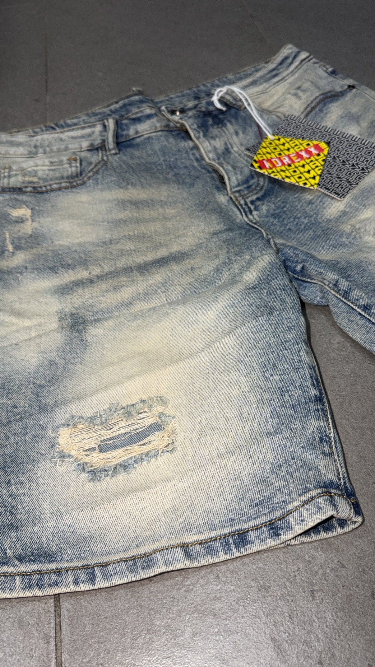 SHORT CHIARO