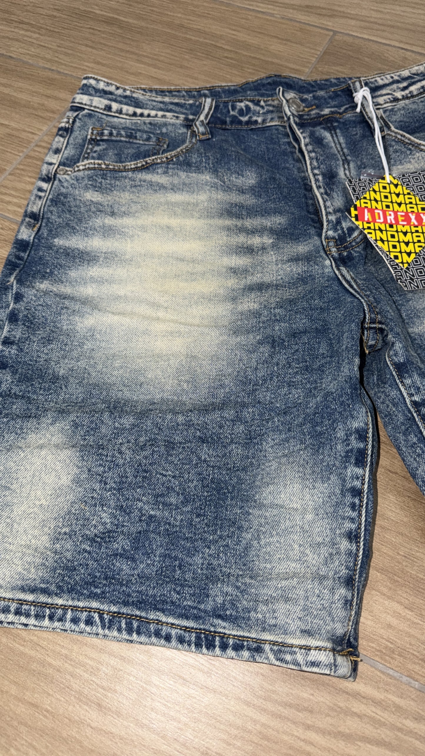 SHORT SIMPLE