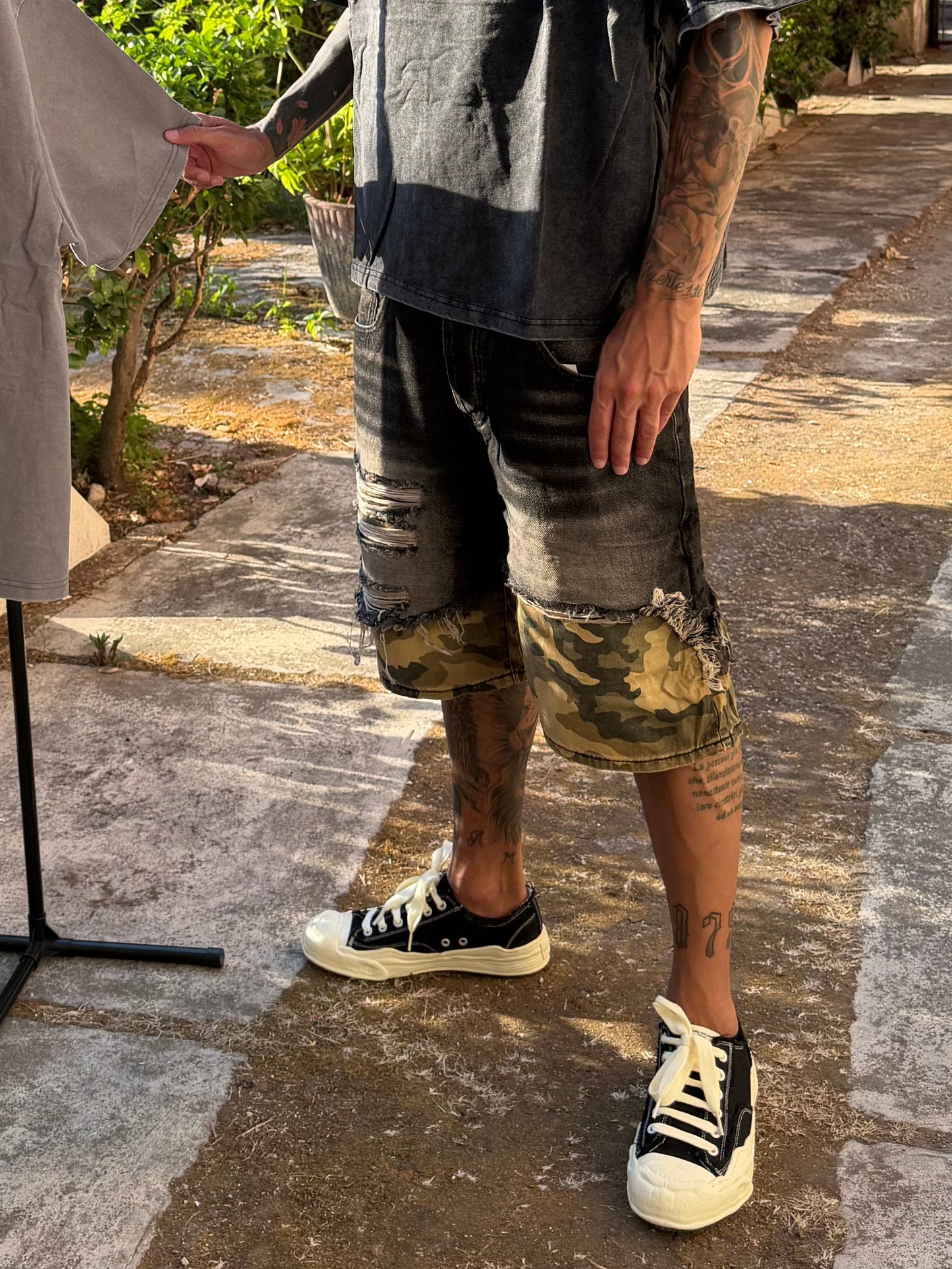 SHORT MEZZO MIMETICO NERO